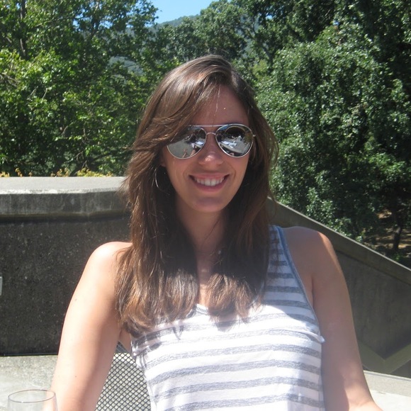 Meet your Posher, Amy - Picture 1 of 1